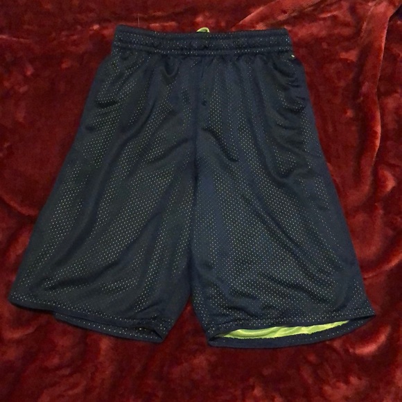 Shorts - Picture 1 of 2